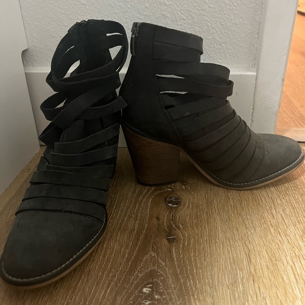 Free People Hybrid strappy bootie-black